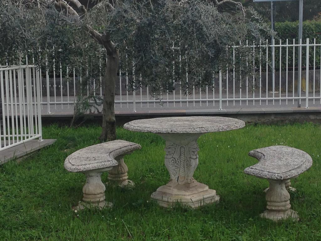 Casa Armonia Lägenhet Peschiera del Garda Exteriör bild